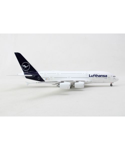 Lufthansa toy airplane sales