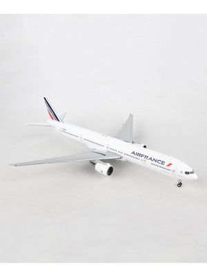 commercial airplane toys